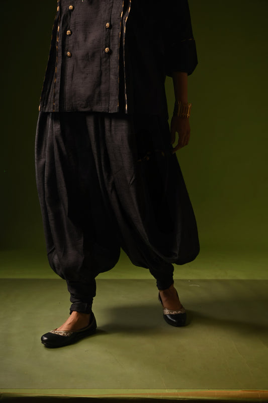 AVIRA HANDLOOM DHOTI PANTS